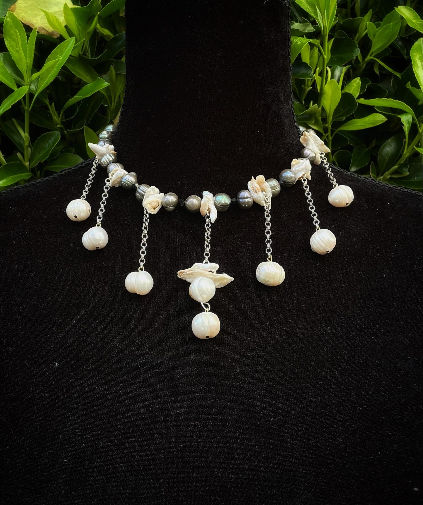Pearl drop necklace