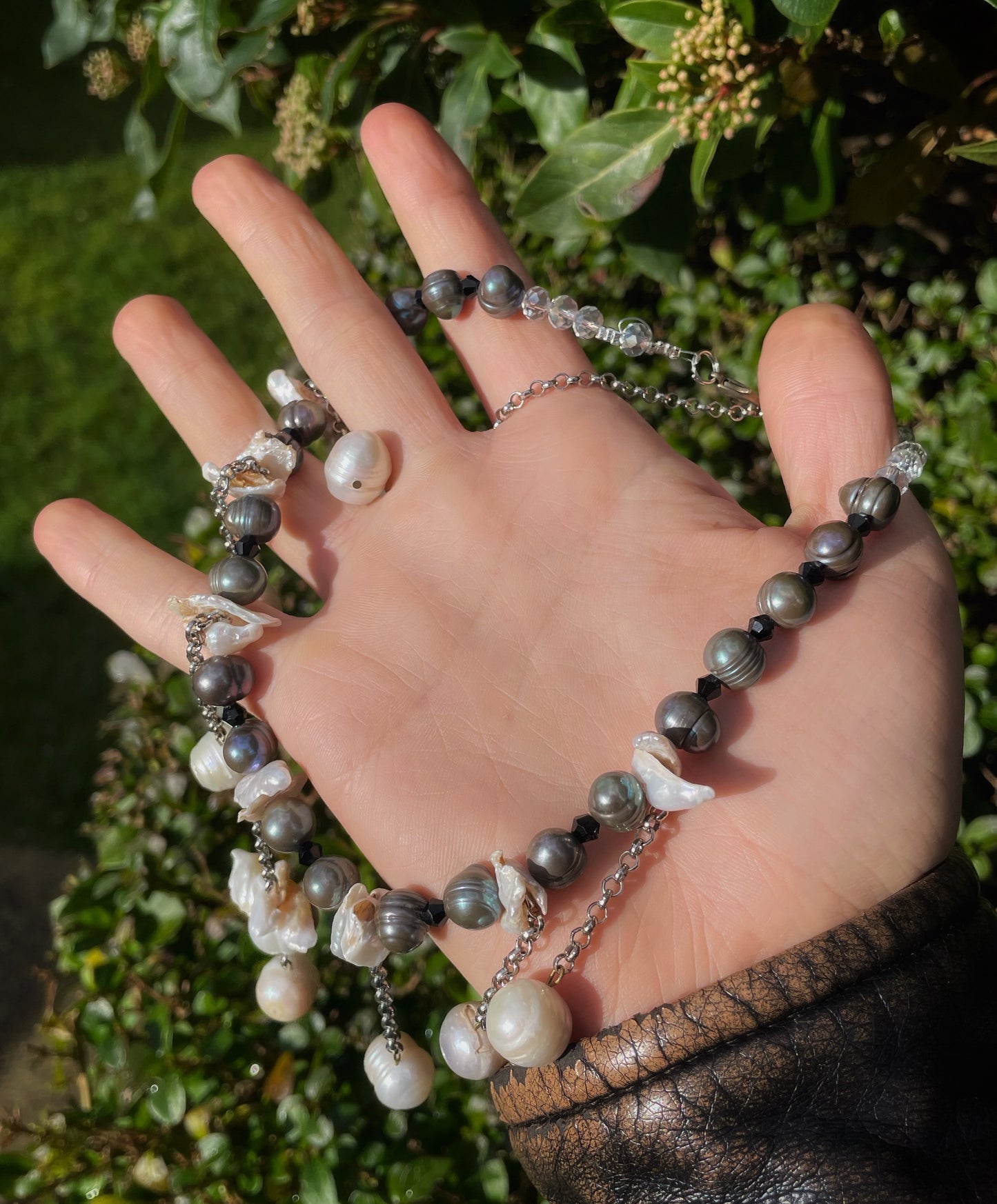 Pearl drop necklace