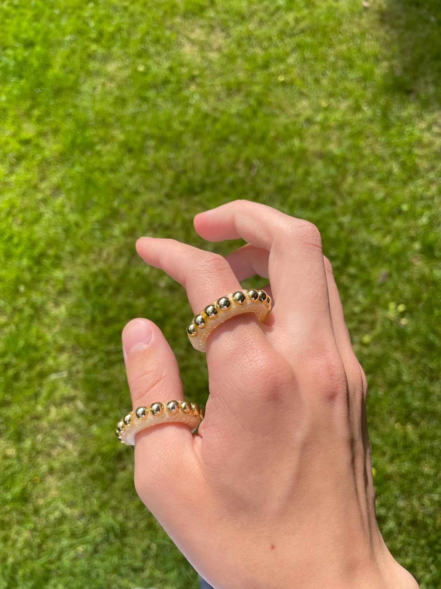 Mini cream gold bead ring